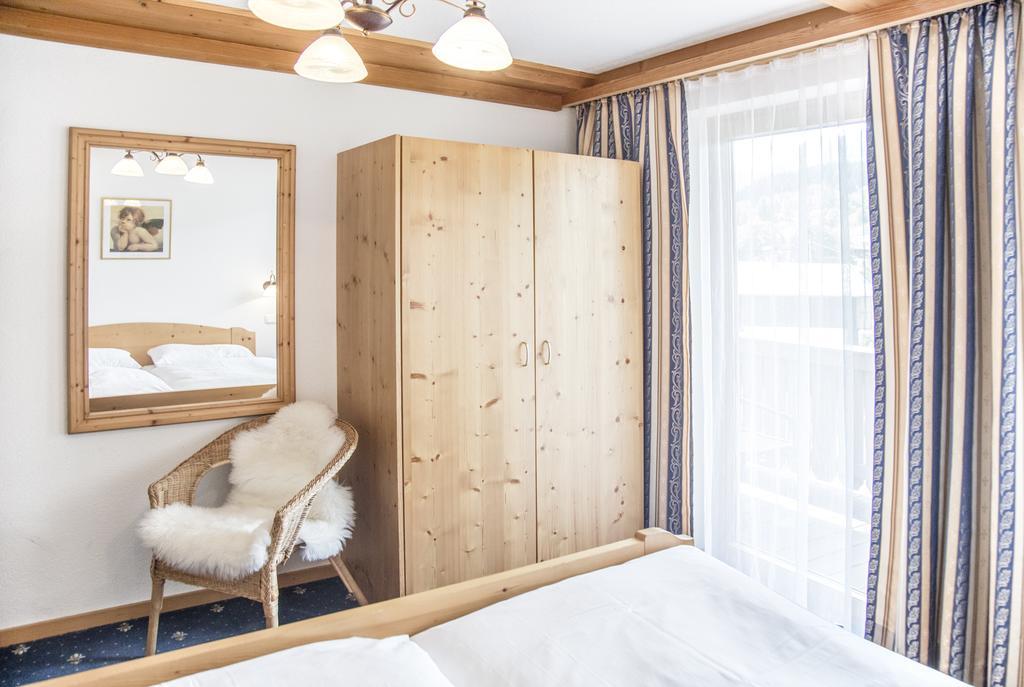 Gaestehaus Gollner ฟีบาบรุนน์ ภายนอก รูปภาพ